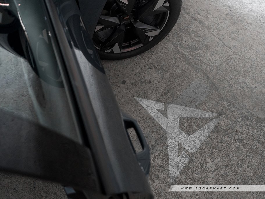 https://i.i-sgcm.com/new_cars/cars/22031/22031_g23