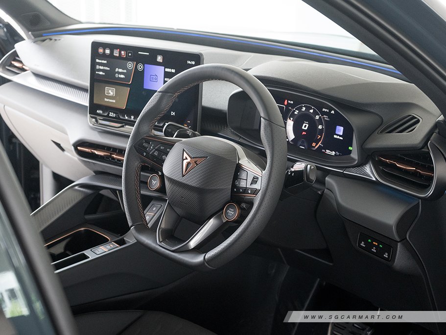 https://i.i-sgcm.com/new_cars/cars/22031/22031_g26