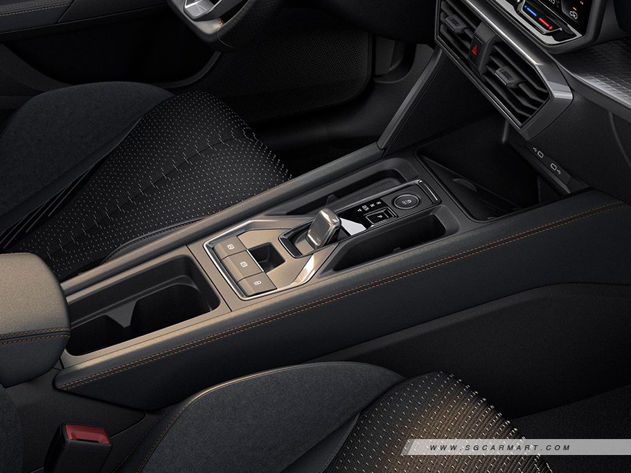 https://i.i-sgcm.com/new_cars/cars/22032/22032_g12