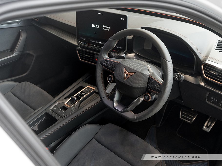 https://i.i-sgcm.com/new_cars/cars/22032/22032_g9