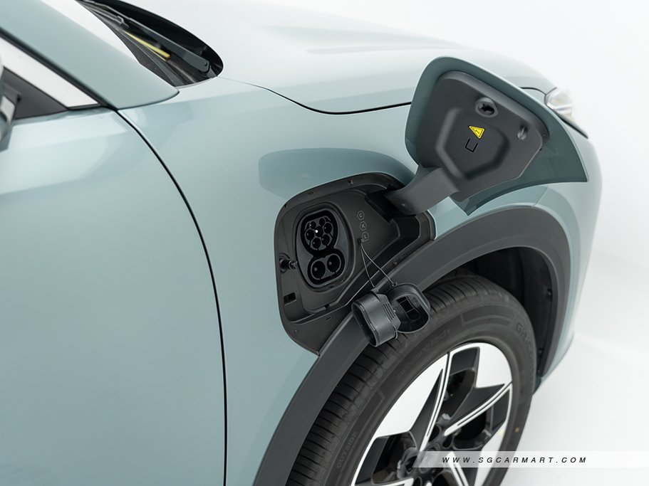 https://i.i-sgcm.com/new_cars/cars/22034/22034_g15