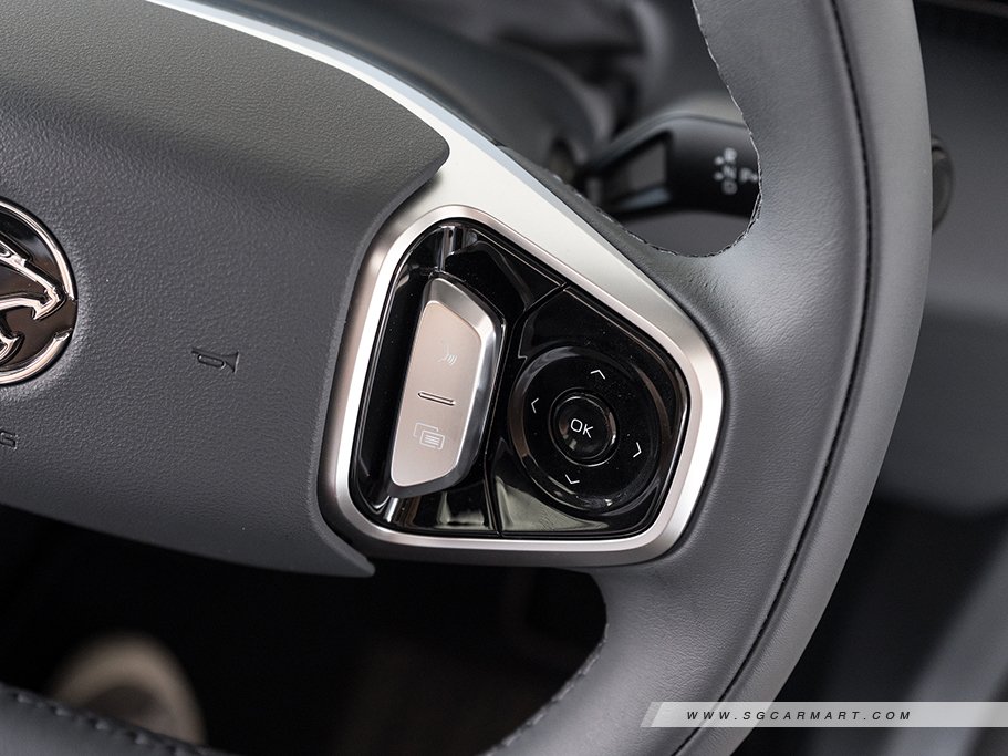 https://i.i-sgcm.com/new_cars/cars/22034/22034_g26