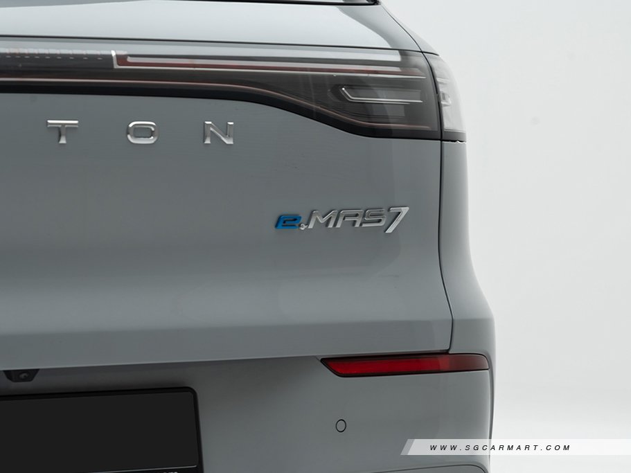 https://i.i-sgcm.com/new_cars/cars/22034/22034_g46