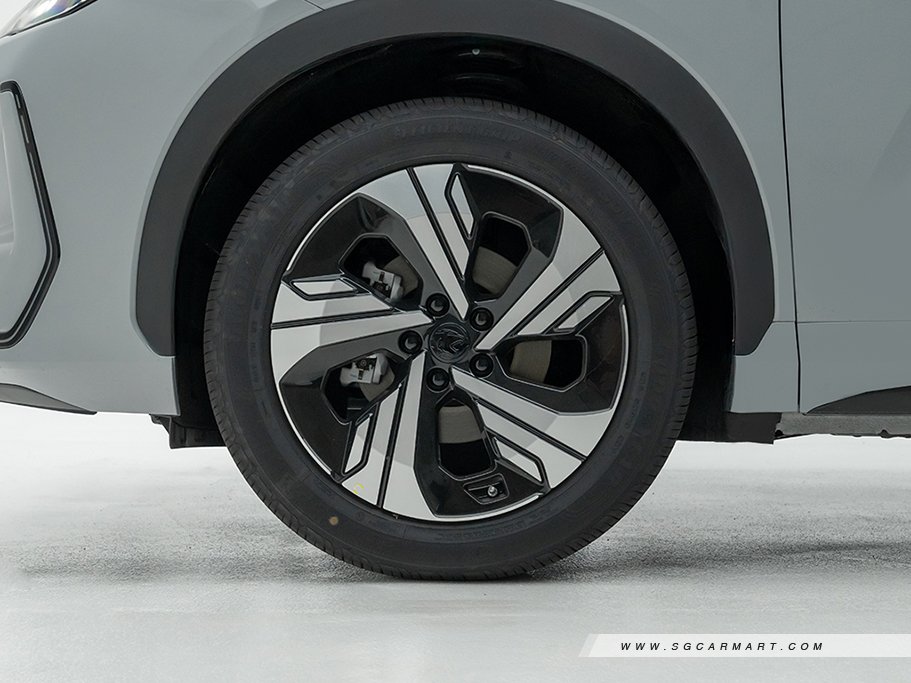 https://i.i-sgcm.com/new_cars/cars/22034/22034_g47