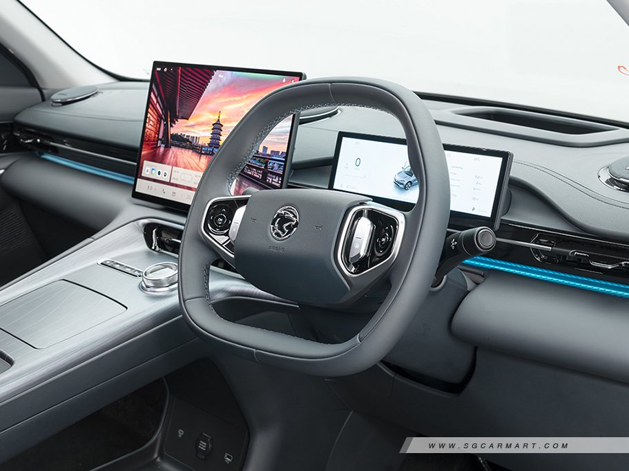https://i.i-sgcm.com/new_cars/cars/22034/22034_g49