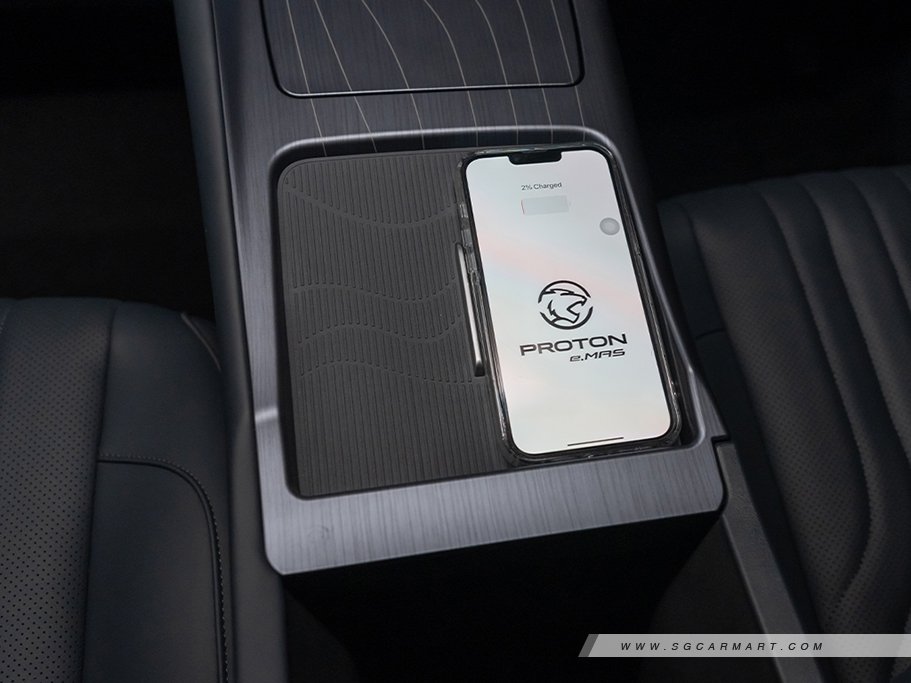 https://i.i-sgcm.com/new_cars/cars/22034/22034_g56