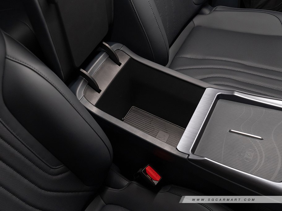 https://i.i-sgcm.com/new_cars/cars/22034/22034_g57