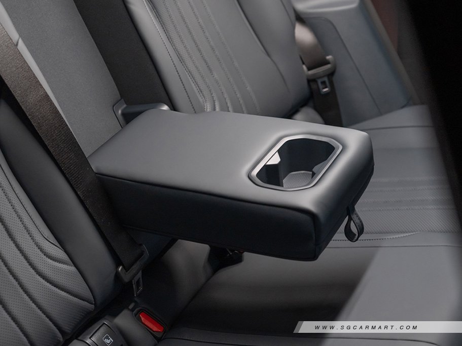 https://i.i-sgcm.com/new_cars/cars/22034/22034_g60