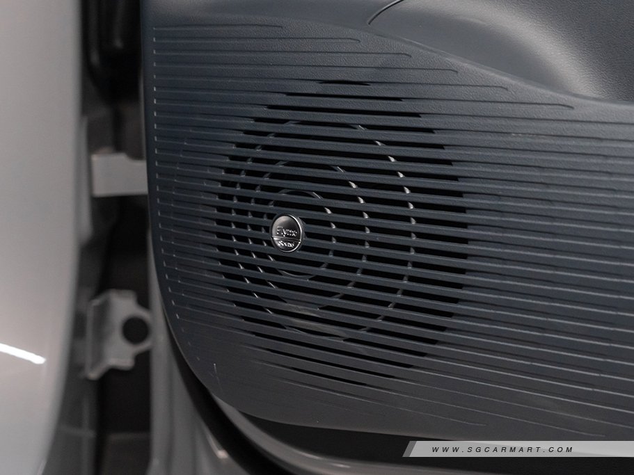 https://i.i-sgcm.com/new_cars/cars/22034/22034_g66