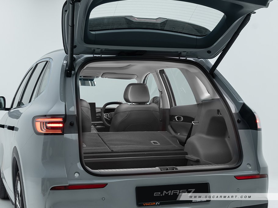 https://i.i-sgcm.com/new_cars/cars/22034/22034_g70