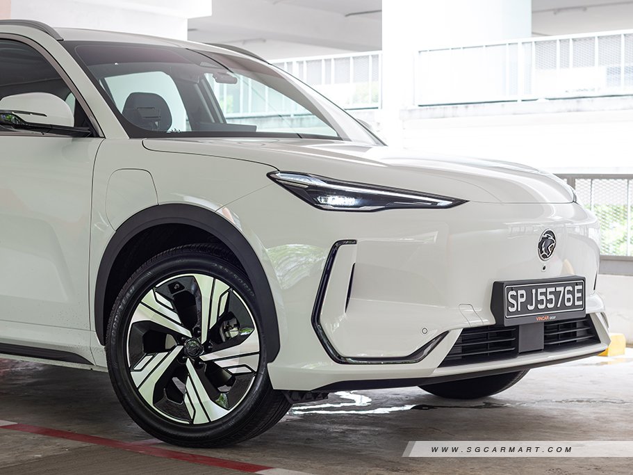 https://i.i-sgcm.com/new_cars/cars/22034/22034_g74