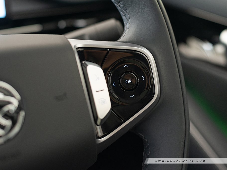 https://i.i-sgcm.com/new_cars/cars/22034/22034_g83