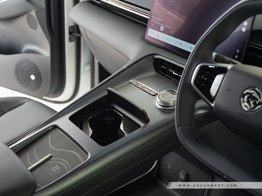 https://i.i-sgcm.com/new_cars/cars/22034/22034_g87