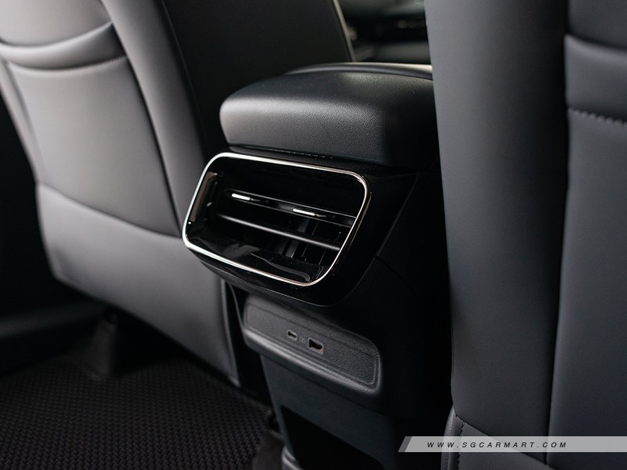 https://i.i-sgcm.com/new_cars/cars/22034/22034_g89