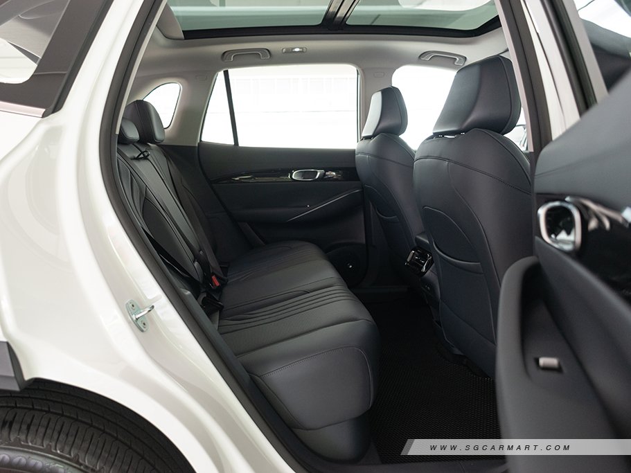 https://i.i-sgcm.com/new_cars/cars/22034/22034_g91