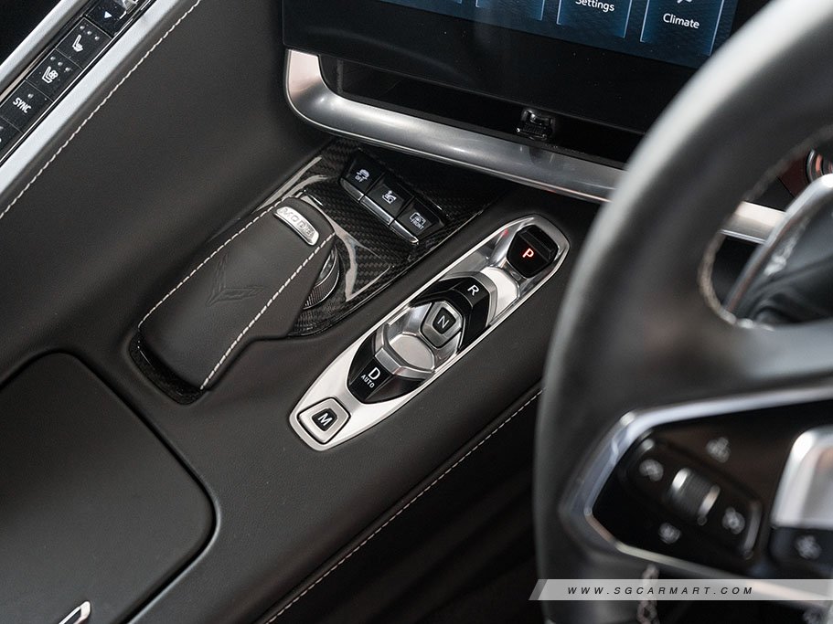 https://i.i-sgcm.com/new_cars/cars/22036/22036_g26