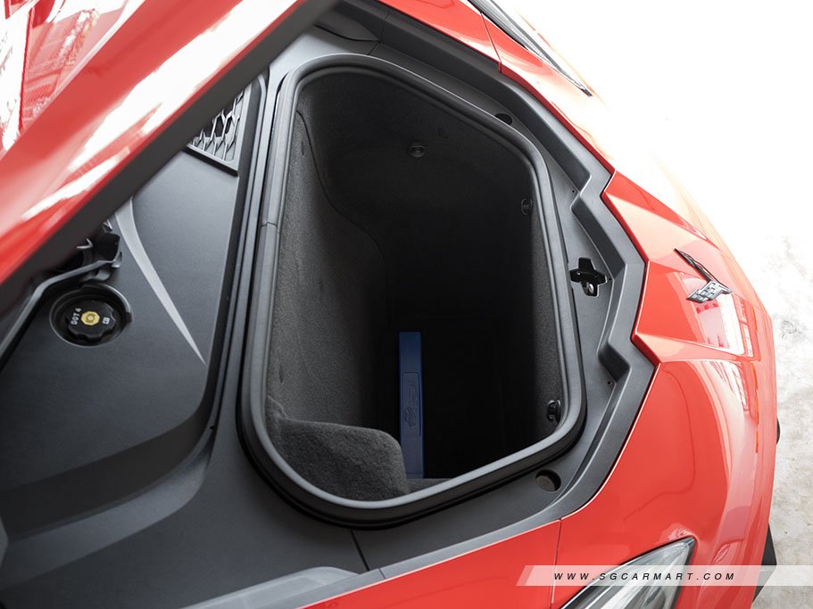 https://i.i-sgcm.com/new_cars/cars/22036/22036_g33