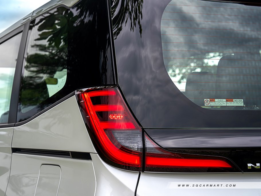 https://i.i-sgcm.com/new_cars/cars/22038/22038_g7