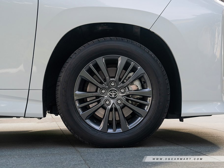 https://i.i-sgcm.com/new_cars/cars/22038/22038_g8