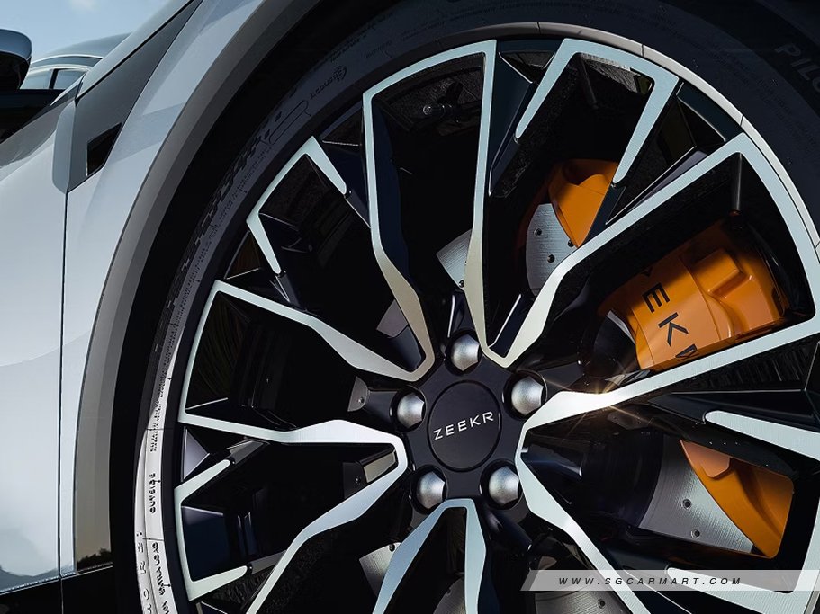 https://i.i-sgcm.com/new_cars/cars/22040/22040_g4