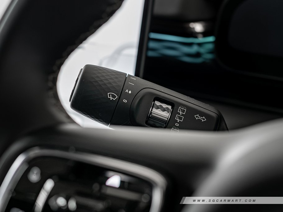 https://i.i-sgcm.com/new_cars/cars/22040/22040_g51