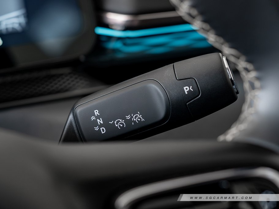 https://i.i-sgcm.com/new_cars/cars/22040/22040_g53
