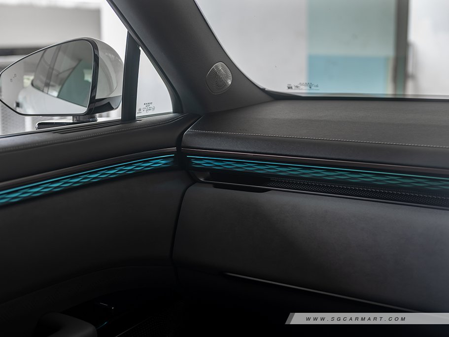 https://i.i-sgcm.com/new_cars/cars/22040/22040_g57