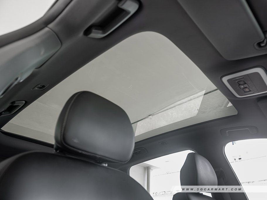 https://i.i-sgcm.com/new_cars/cars/22040/22040_g59