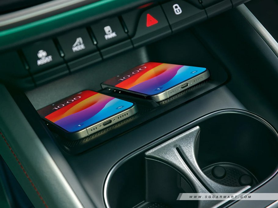 https://i.i-sgcm.com/new_cars/cars/22041/22041_g10