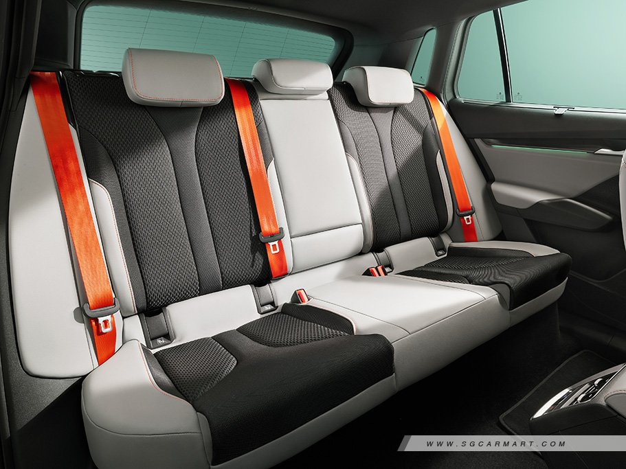 https://i.i-sgcm.com/new_cars/cars/22041/22041_g12