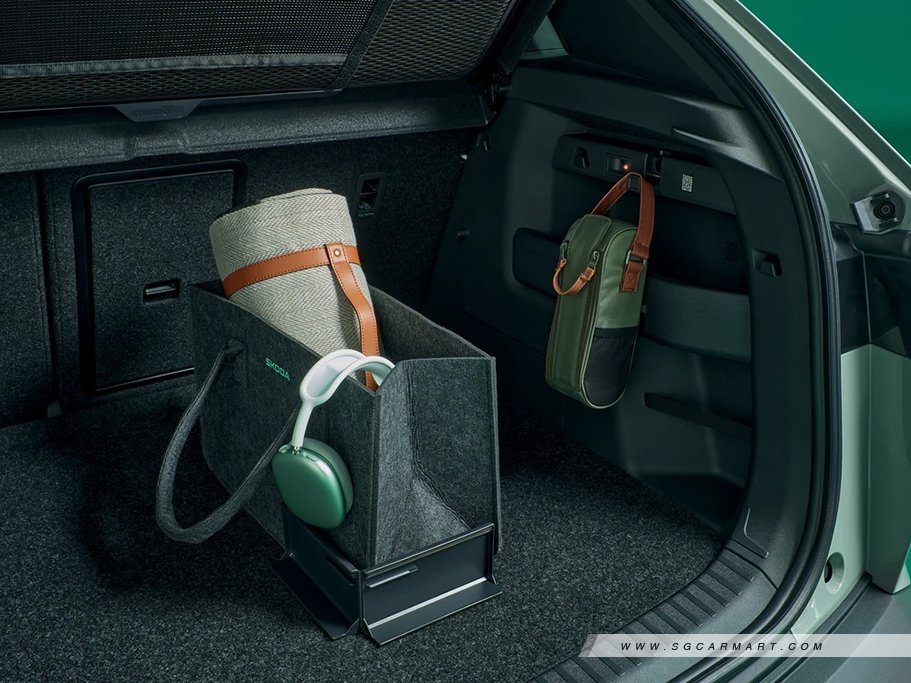 https://i.i-sgcm.com/new_cars/cars/22041/22041_g13