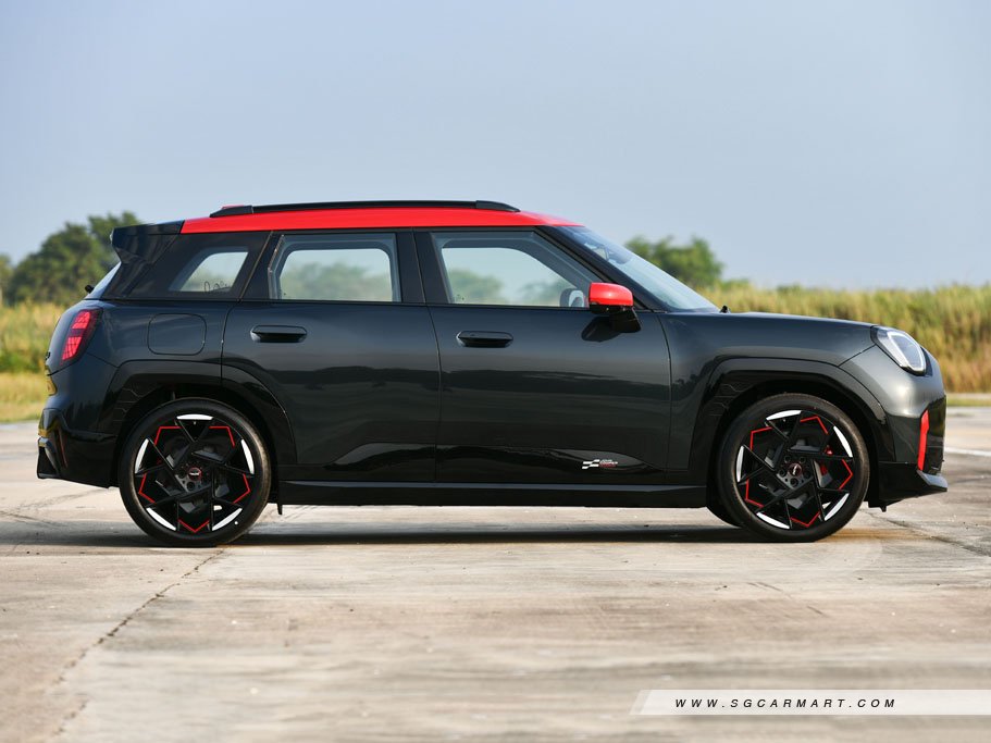 https://i.i-sgcm.com/new_cars/cars/22044/22044_g9