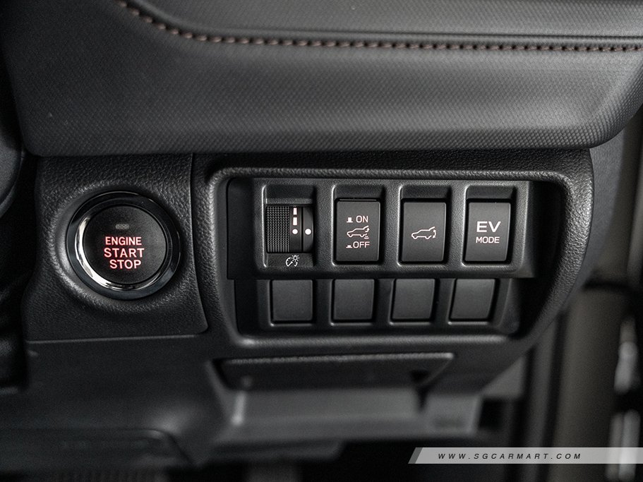 https://i.i-sgcm.com/new_cars/cars/22046/22046_g19