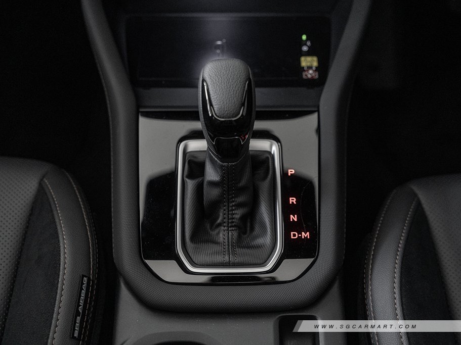 https://i.i-sgcm.com/new_cars/cars/22046/22046_g21