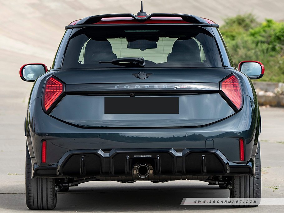 https://i.i-sgcm.com/new_cars/cars/22047/22047_g5