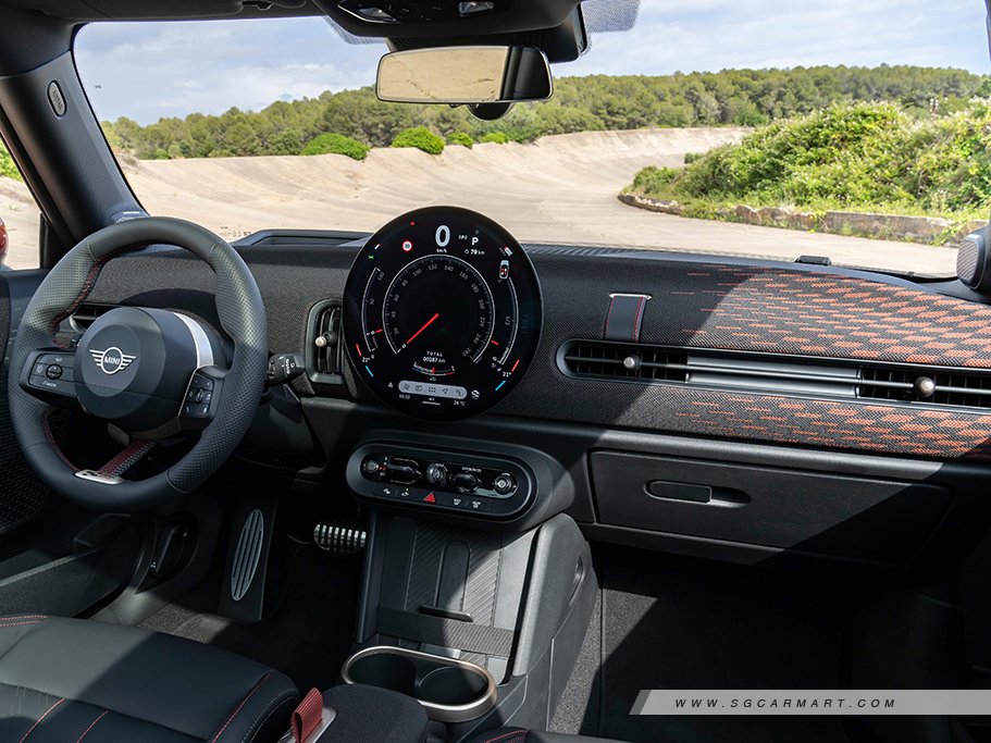 https://i.i-sgcm.com/new_cars/cars/22047/22047_g8