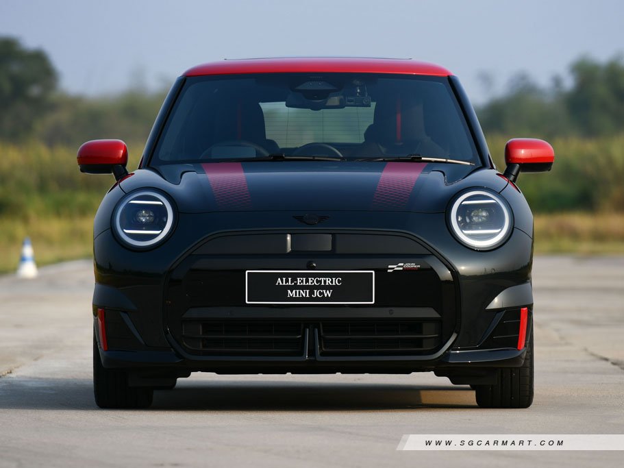 https://i.i-sgcm.com/new_cars/cars/22048/22048_g4