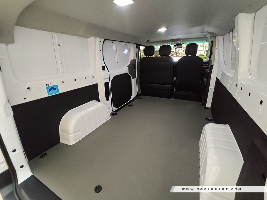 https://i.i-sgcm.com/new_cars/cars/22050/22050_g10