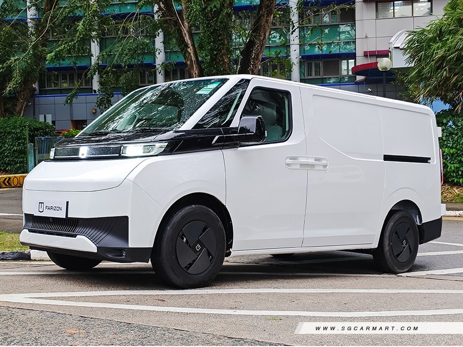 https://i.i-sgcm.com/new_cars/cars/22050/22050_g1