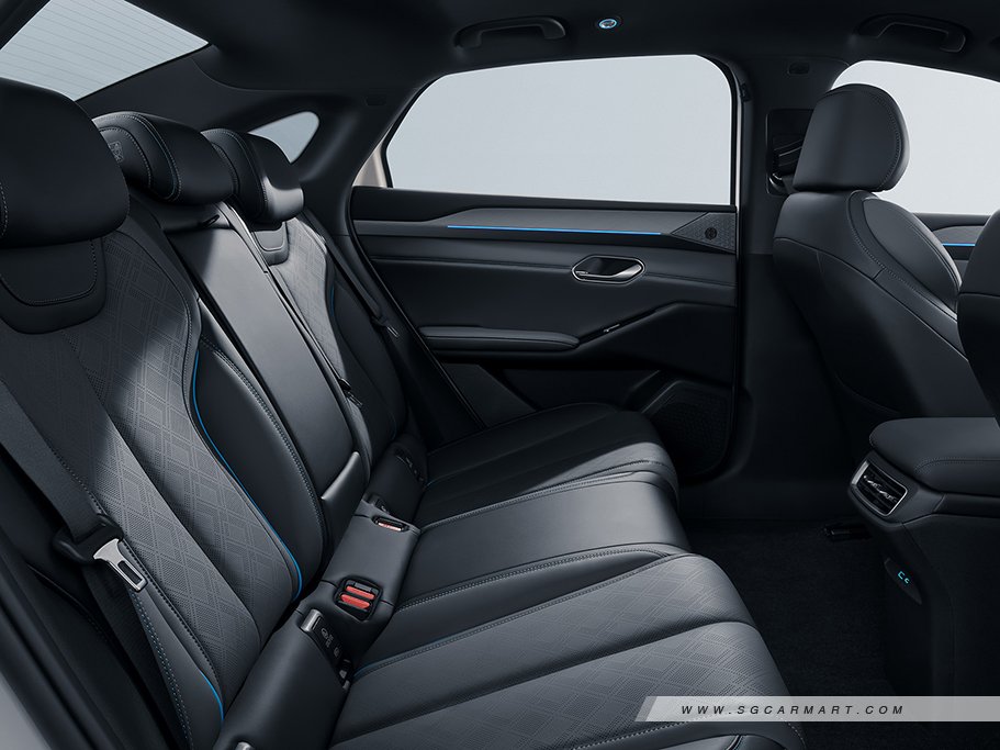 https://i.i-sgcm.com/new_cars/cars/22052/22052_g12