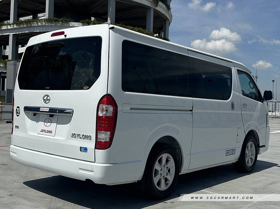 https://i.i-sgcm.com/new_cars/cars/22062/22062_g3