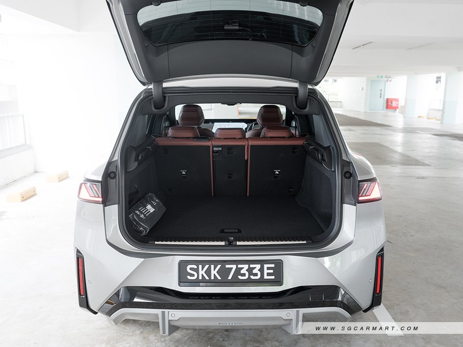 https://i.i-sgcm.com/new_cars/cars/22068/22068_g33