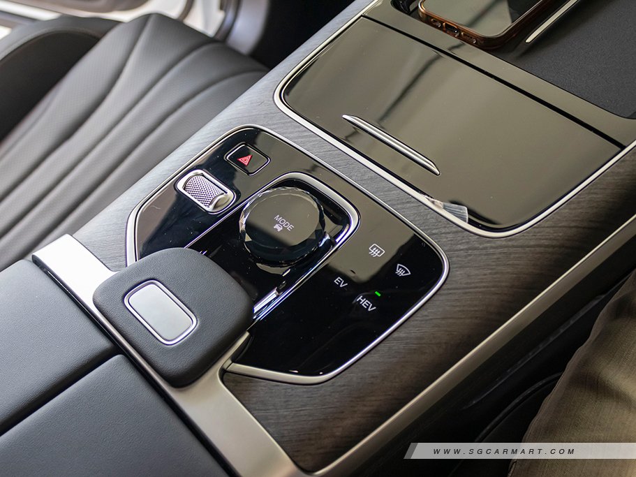https://i.i-sgcm.com/new_cars/cars/22090/22090_g30