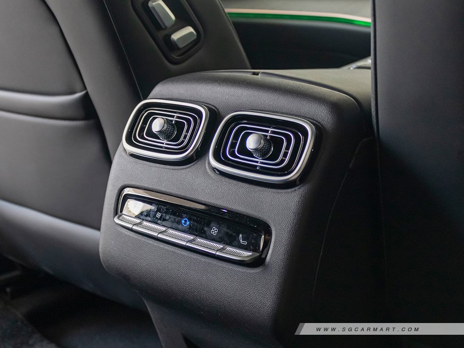 https://i.i-sgcm.com/new_cars/cars/22090/22090_g32