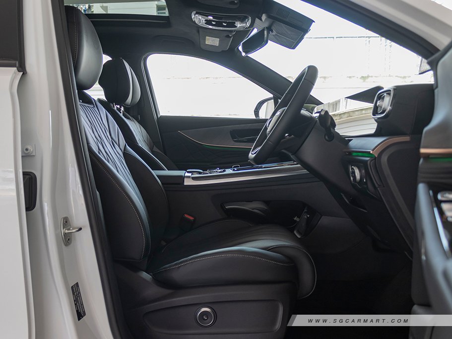 https://i.i-sgcm.com/new_cars/cars/22090/22090_g34