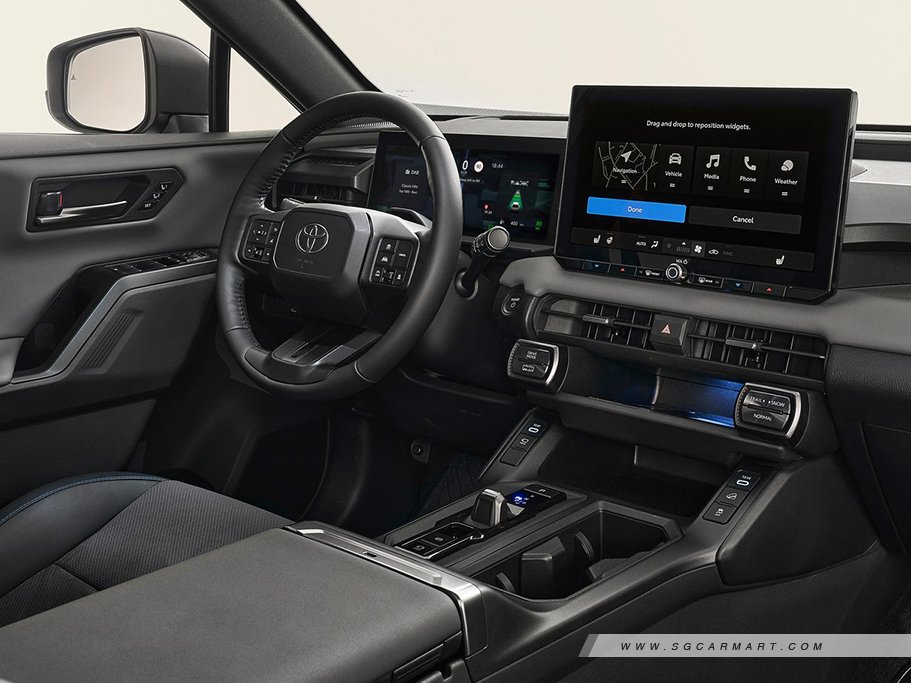 Toyota RAV4 Hybrid 10