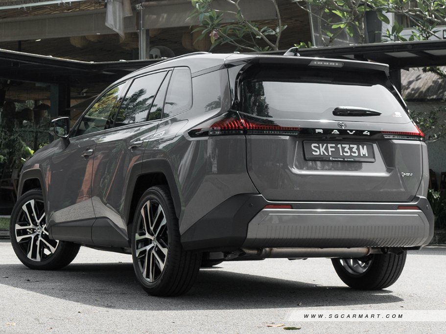 https://i.i-sgcm.com/new_cars/cars/22093/22093_g17