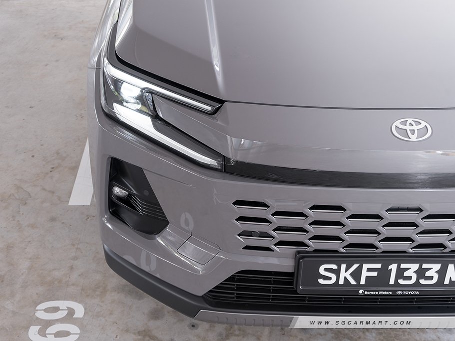 https://i.i-sgcm.com/new_cars/cars/22093/22093_g20
