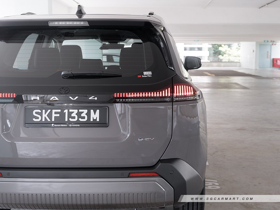 https://i.i-sgcm.com/new_cars/cars/22093/22093_g21