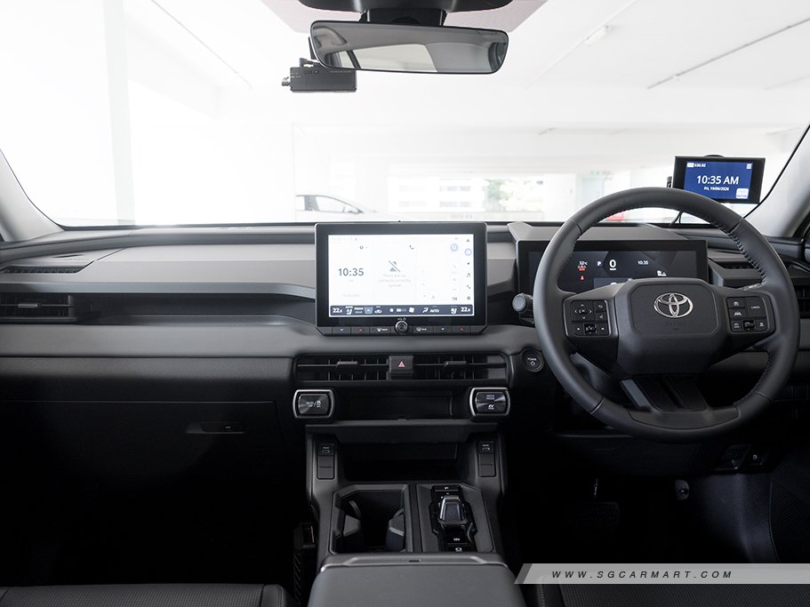 https://i.i-sgcm.com/new_cars/cars/22093/22093_g24